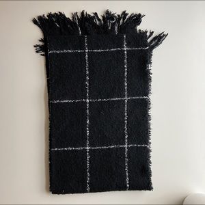 Charter Club Chunky Oversized Black & WhiteScarf